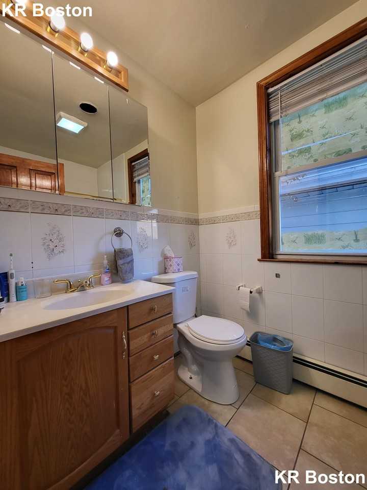 Babcock St #3 - Photo 7 of 41