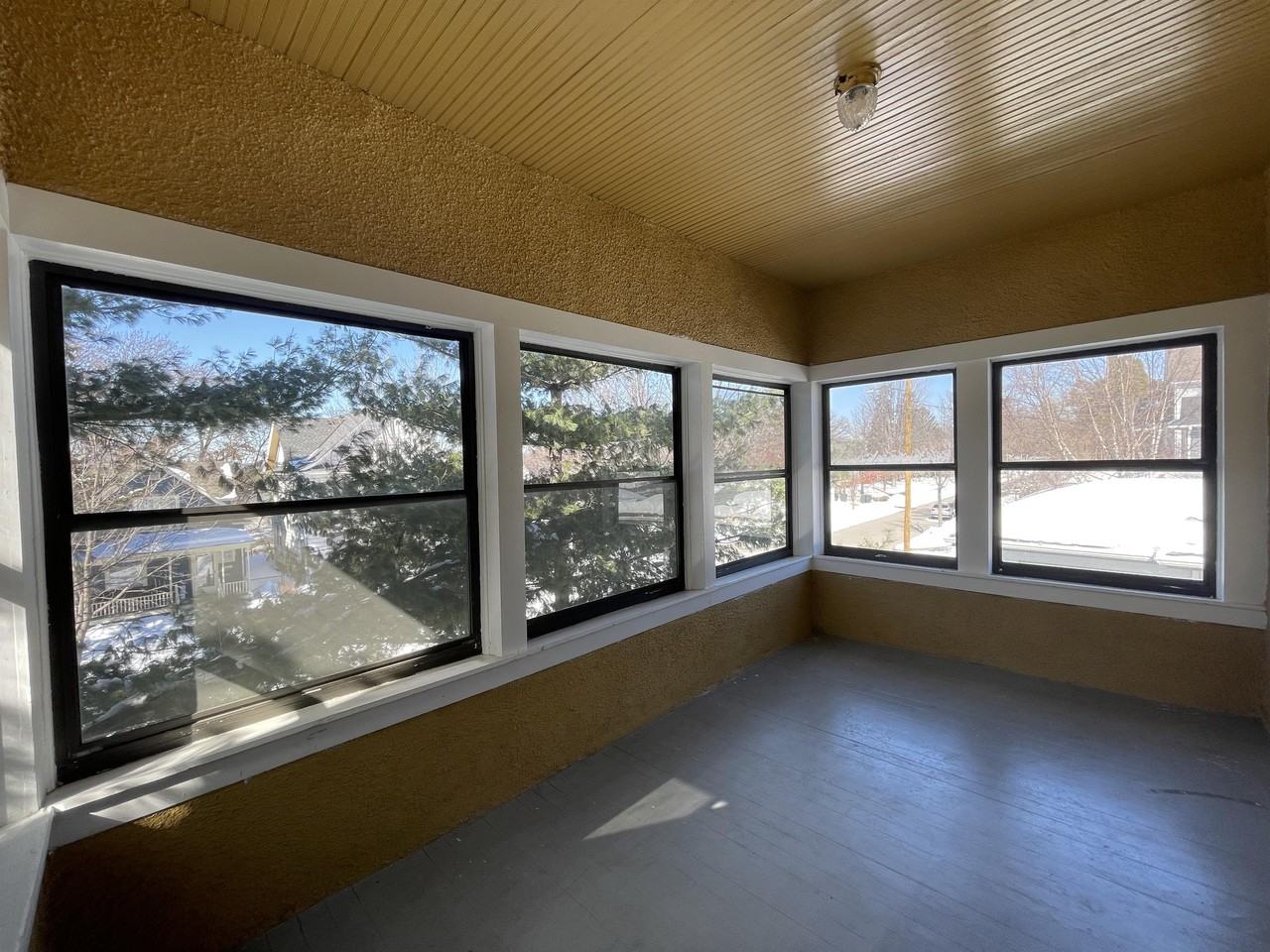 2549 Fillmore St Ne #2 - Photo 7 of 21