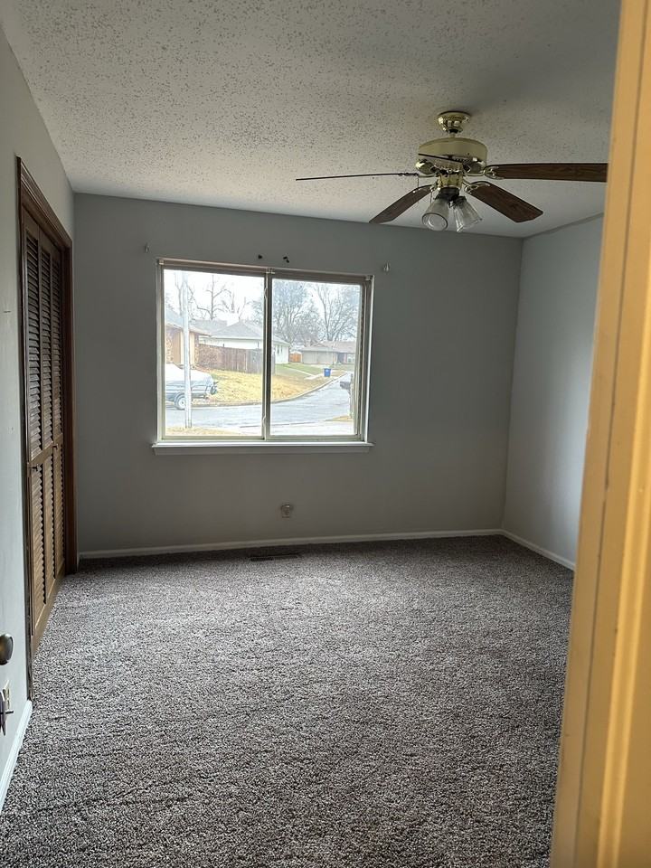 6722 E 75th St #1 - Photo 7 of 50