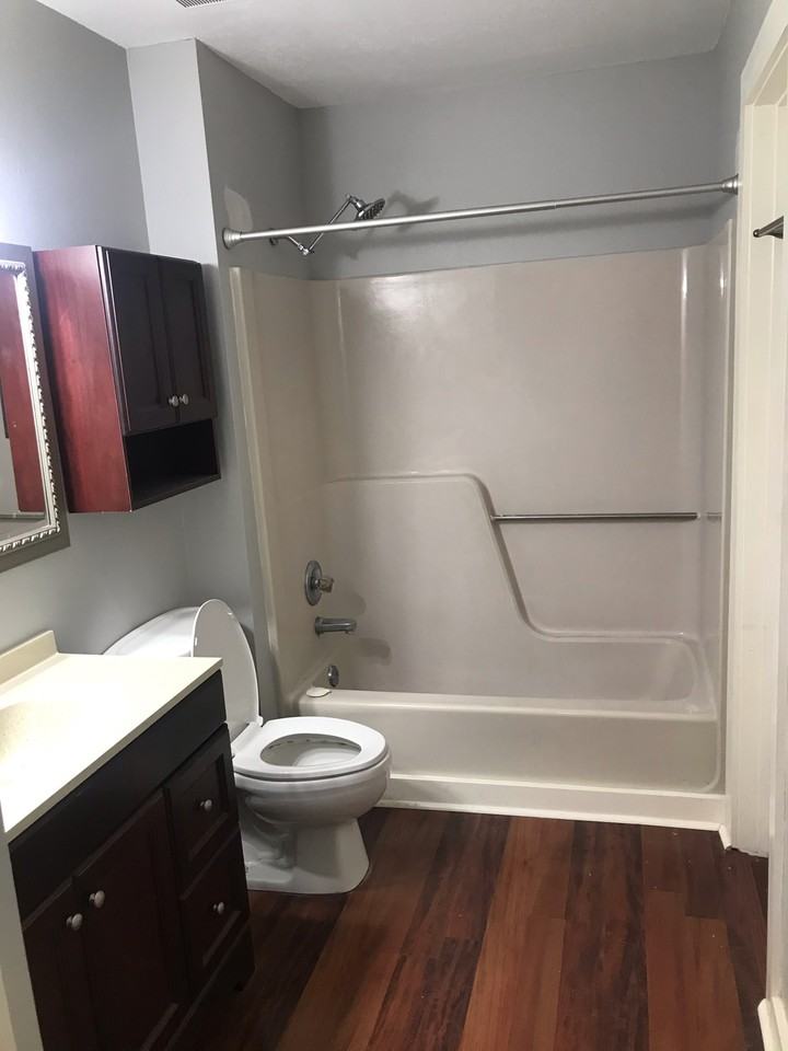 206 Van Buren St - Photo 2 of 11