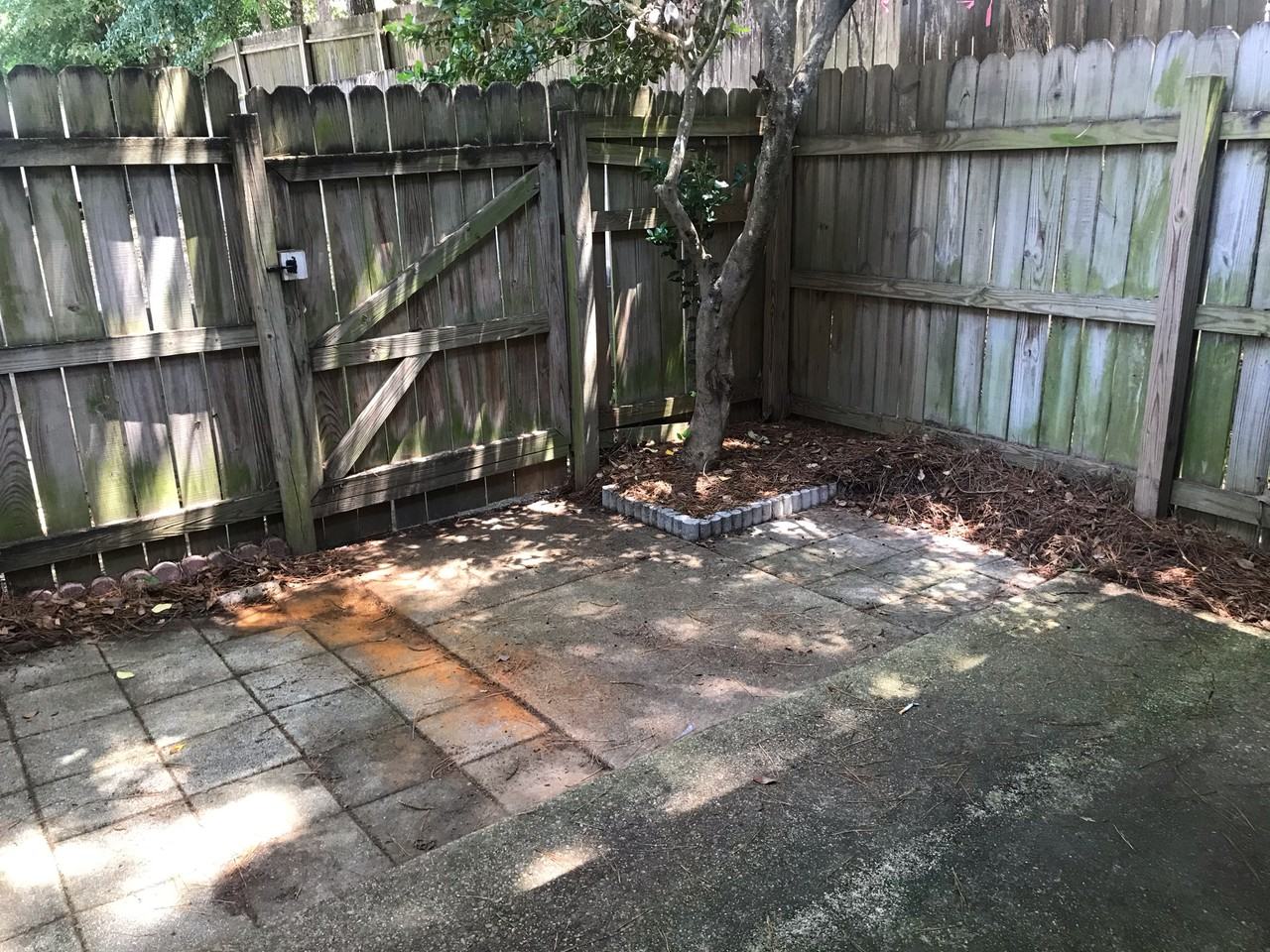 206 Van Buren St - Photo 7 of 11