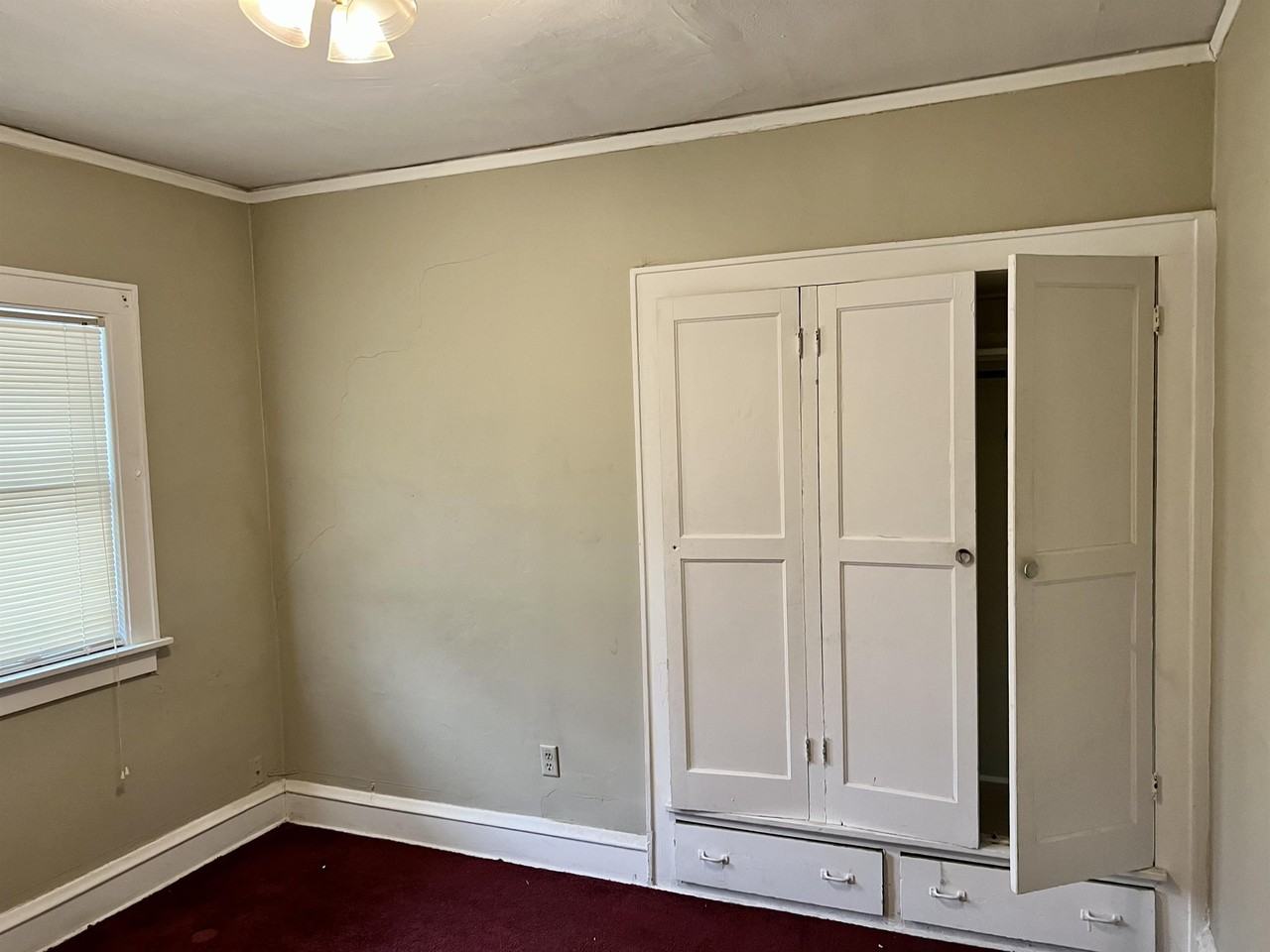 1351 N 40th St #2 - Photo 2 of 5