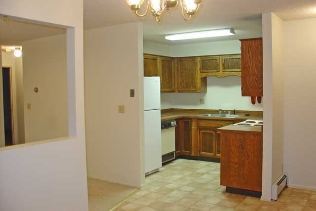 1201 Yellowstone Ave - Photo 4 of 7