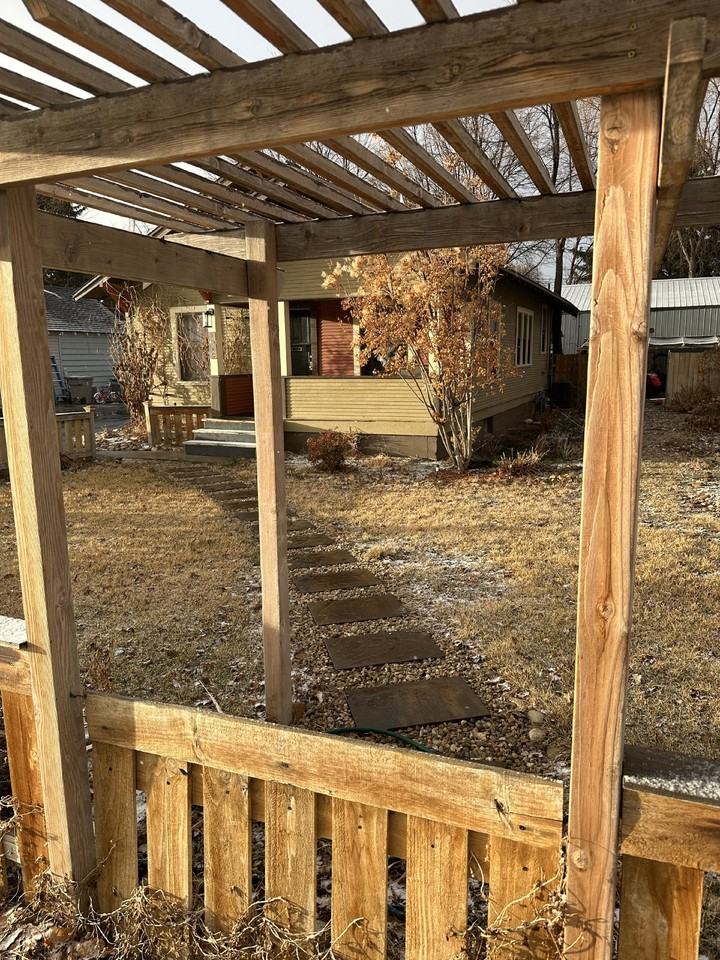 1015 E Logan St - Photo 2 of 19