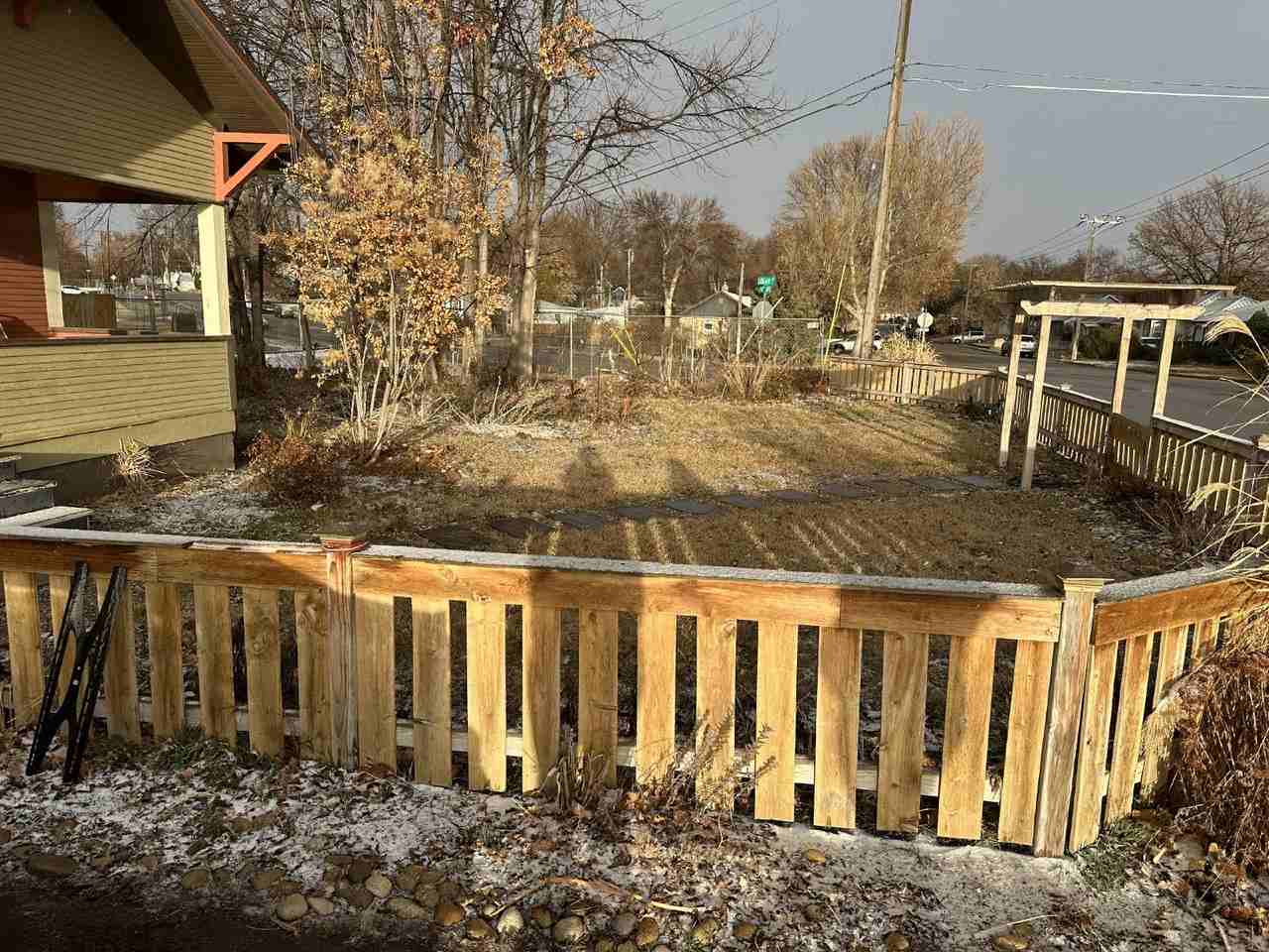 1015 E Logan St - Photo 3 of 19