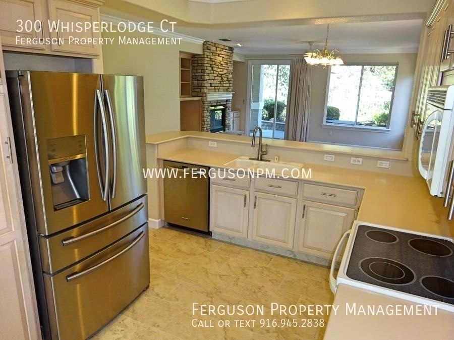 300 Whisperlodge Ct - Photo 2 of 13