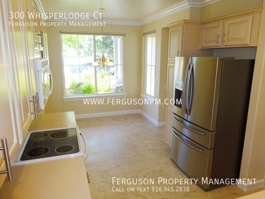 300 Whisperlodge Ct - Photo 3 of 13