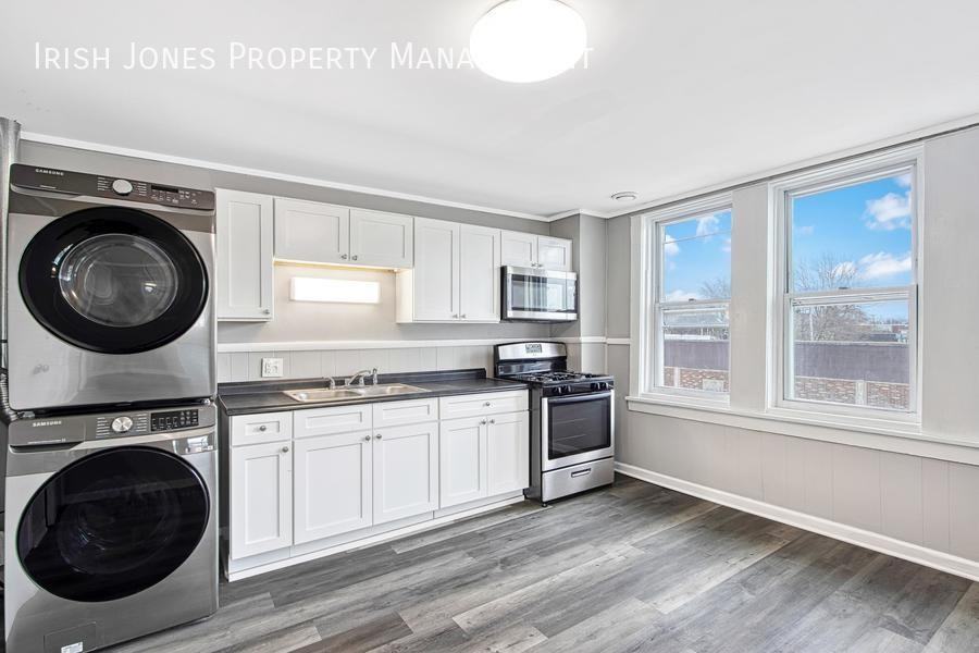 1305 Bailey Ave - Photo 2 of 14