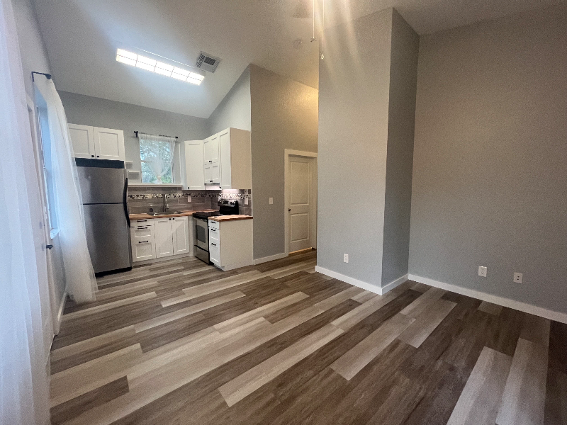 4253 Sw 129th Blvd - Photo 2 of 10