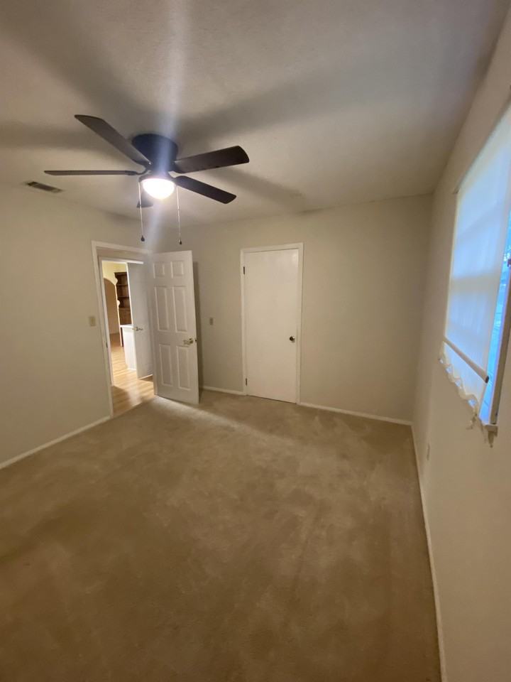 438 Alabama Ave #1 - Photo 3 of 14