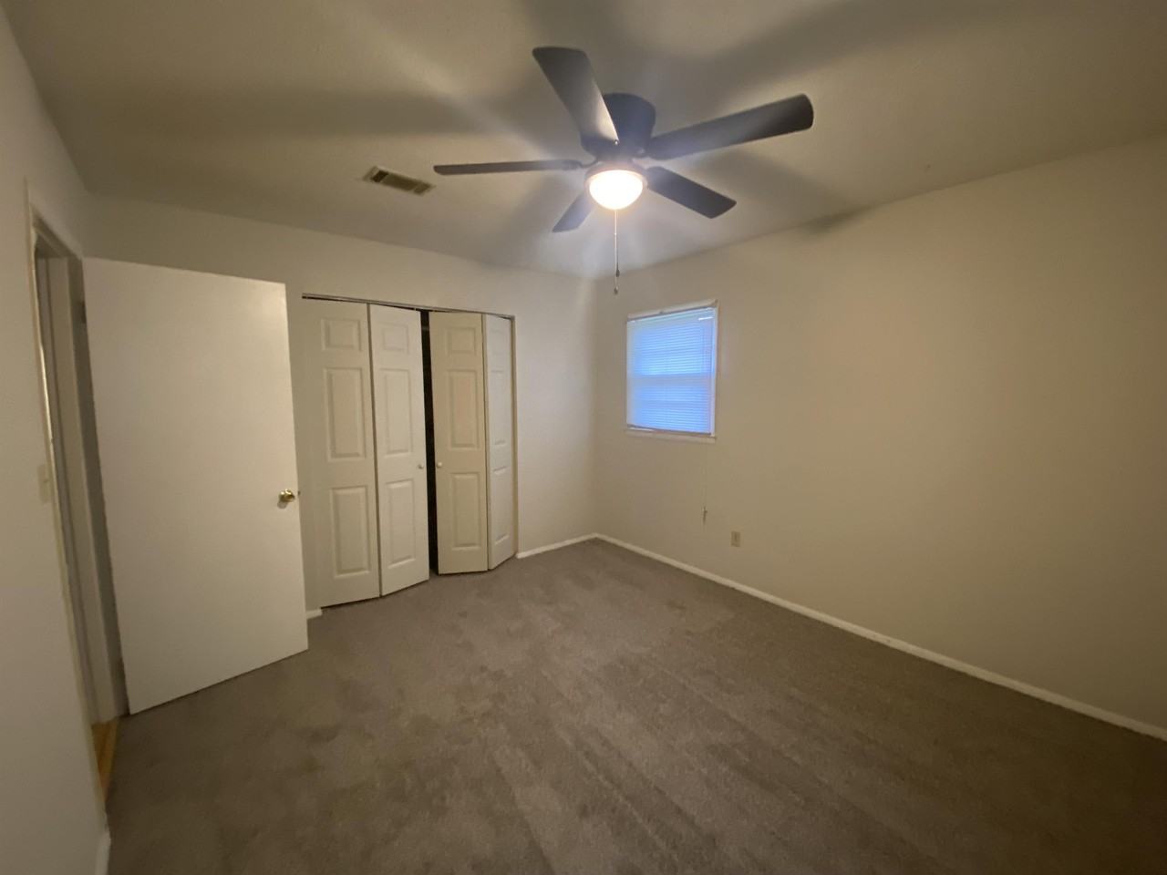 438 Alabama Ave #1 - Photo 4 of 14