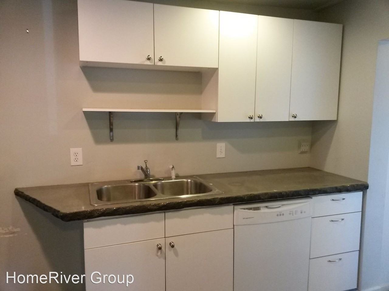 1018 Worden Avenue - Photo 3 of 13