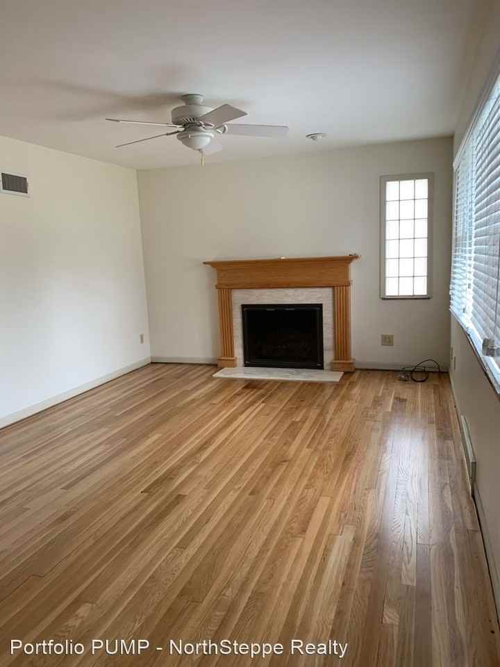 4891 Glenburn Ave - Photo 2 of 17