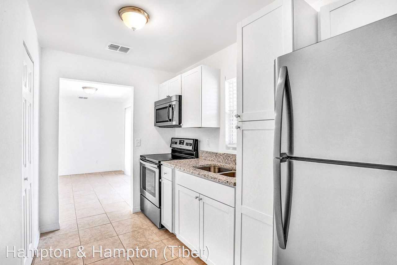 2130 Messina Ave - Photo 3 of 16