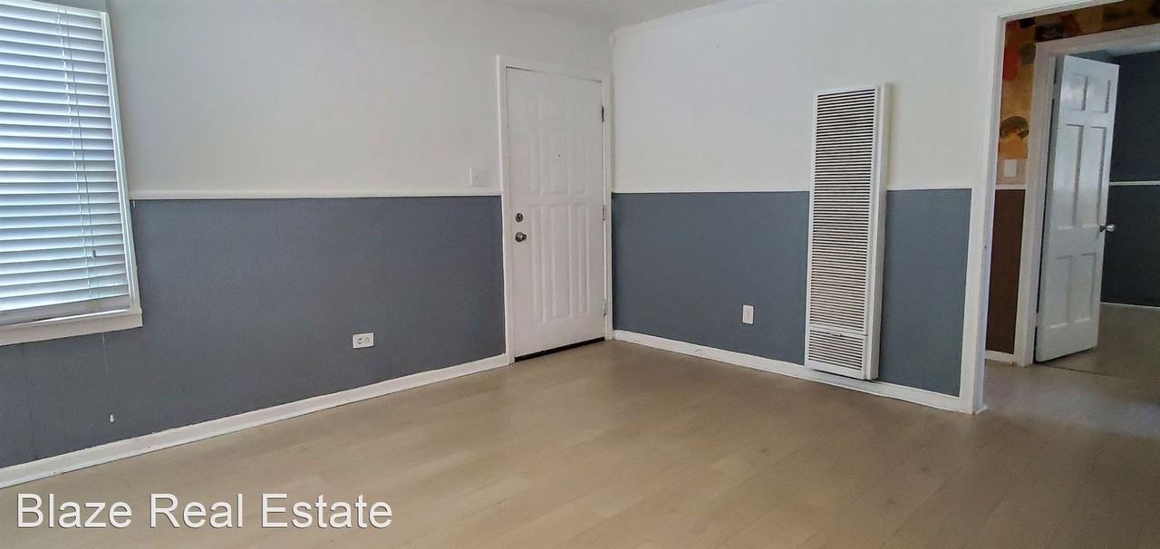 2604 S Pierce St - Photo 3 of 14