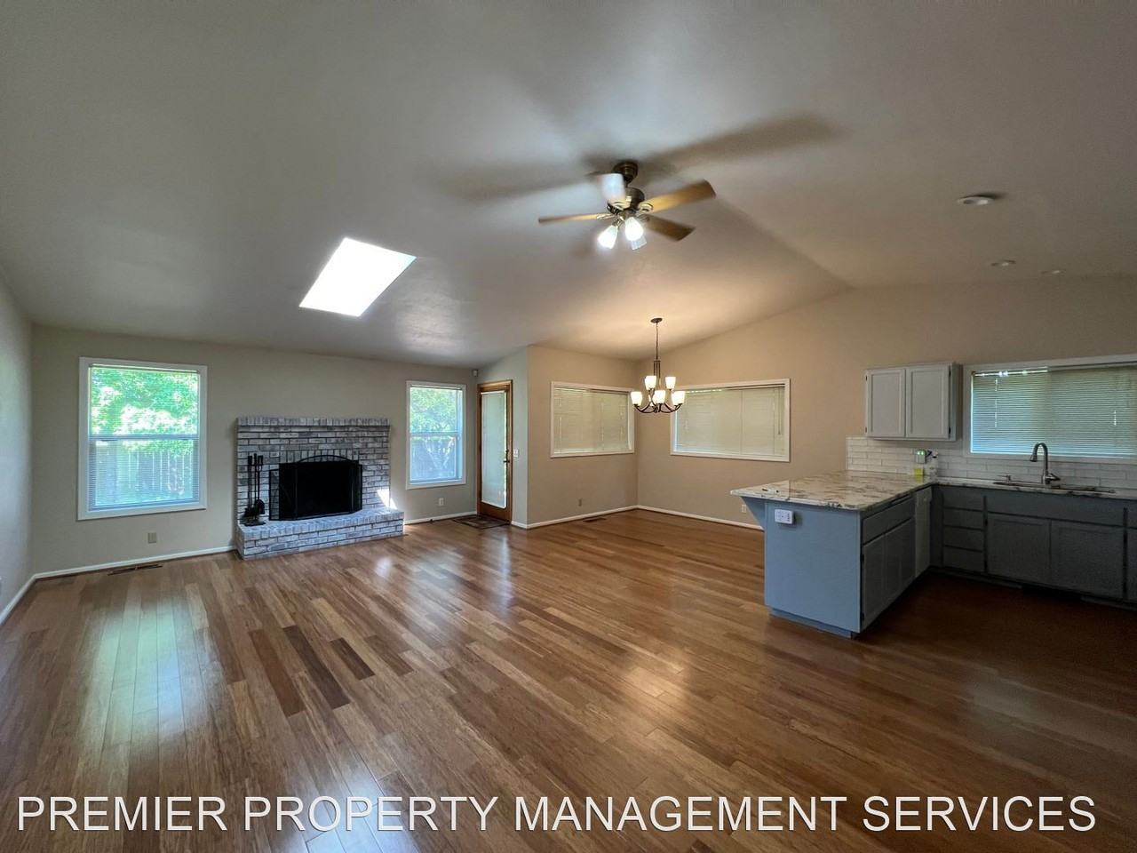 2312 Parliament St - Photo 2 of 25