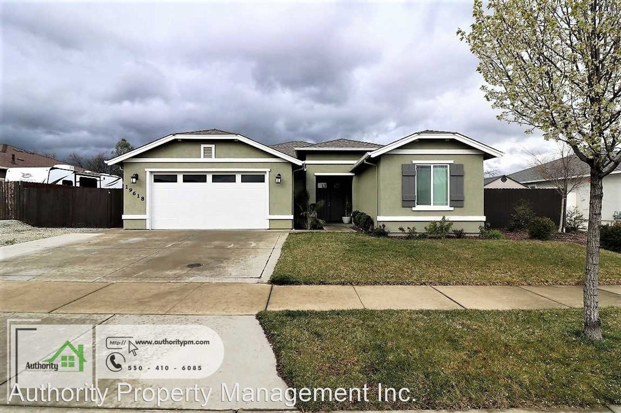 19618 Carnegie Dr - Photo 2 of 35