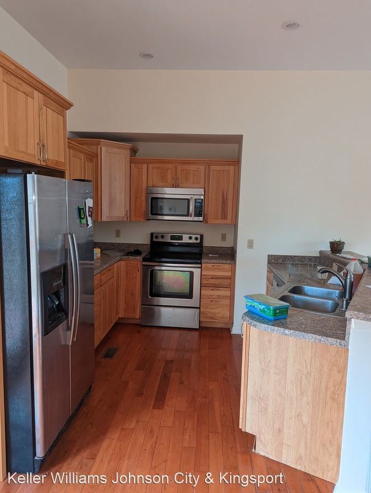 318 Bare Hollow Rd - Photo 3 of 17
