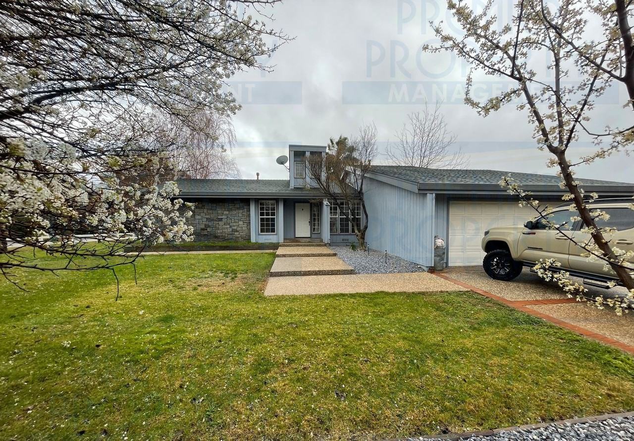 10225 Alberton Ave - Photo 3 of 30