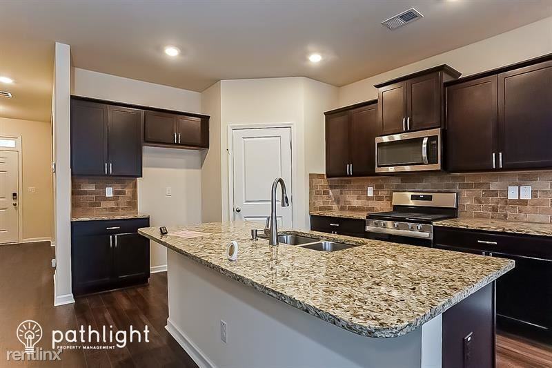 148 Lookout Loop - Photo 2 of 15