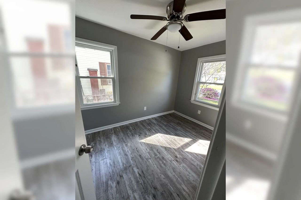 1507 Heron St - Photo 2 of 13