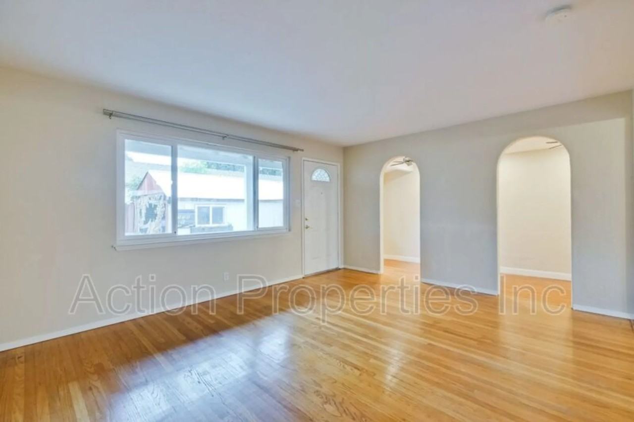 508 Tyrella Ave - Photo 3 of 16
