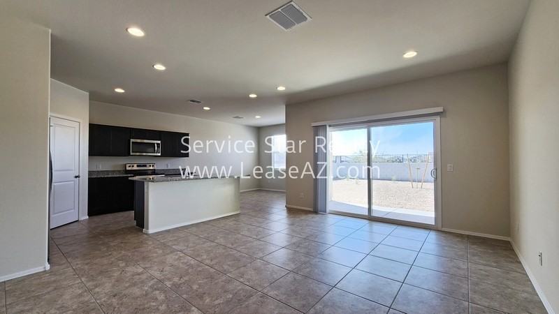 3501 N Mia Ln - Photo 5 of 32