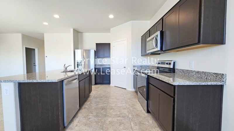 3501 N Mia Ln - Photo 7 of 32