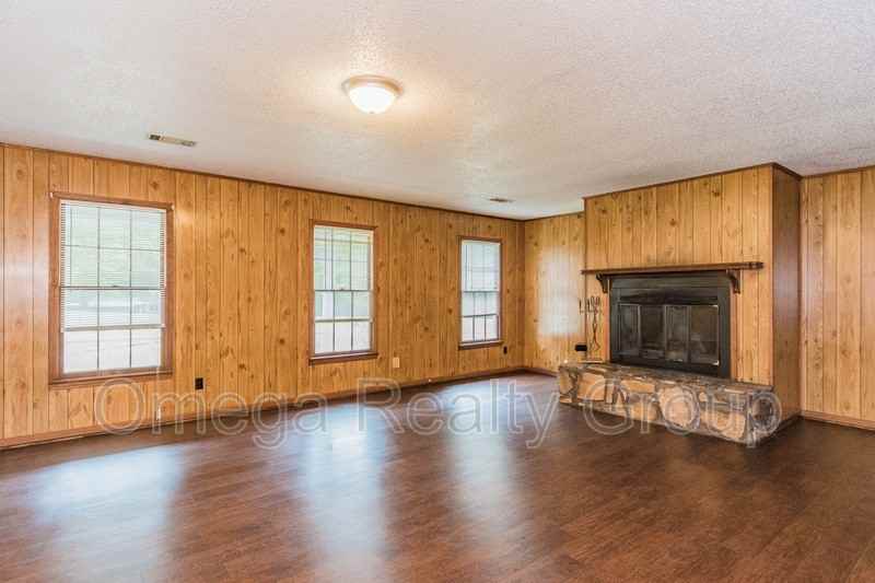 2810 Union Chapel Rd - Photo 5 of 32