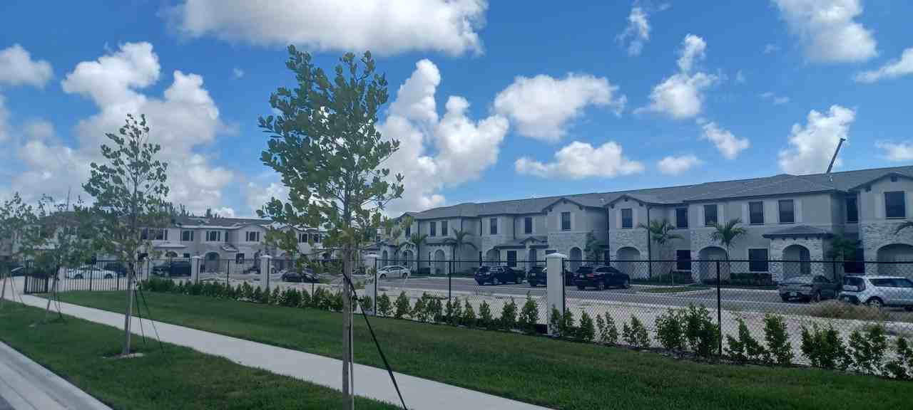 13274 Sw 287th Ter - Photo 4 of 27