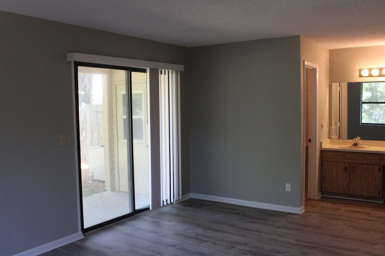 6175 Sequoia Dr - Photo 2 of 46