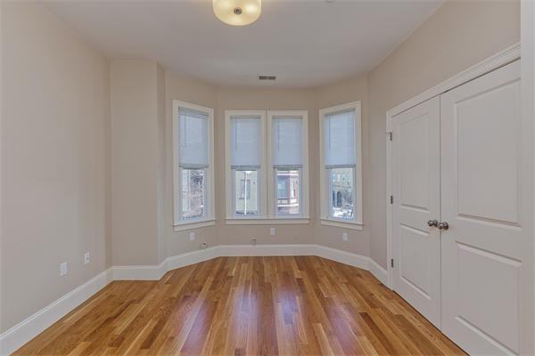 358 Meridian St #2 - Photo 5 of 9