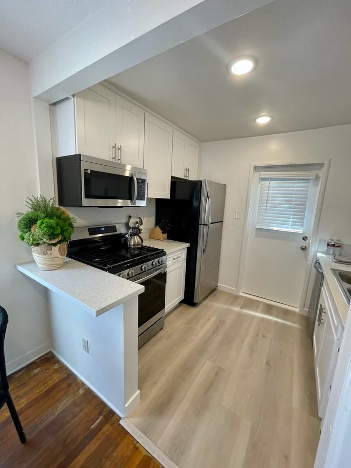 3139 Macaulay St #3031 - Photo 2 of 11