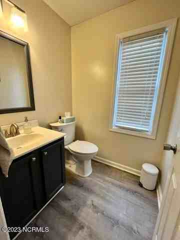 211 Bennett Lane - Photo 3 of 12