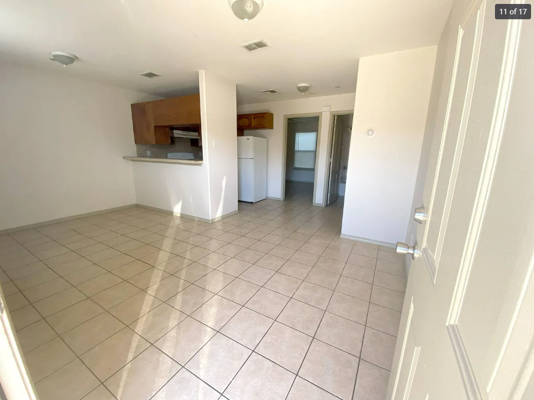 1610 E. Plum St - Photo 5 of 10