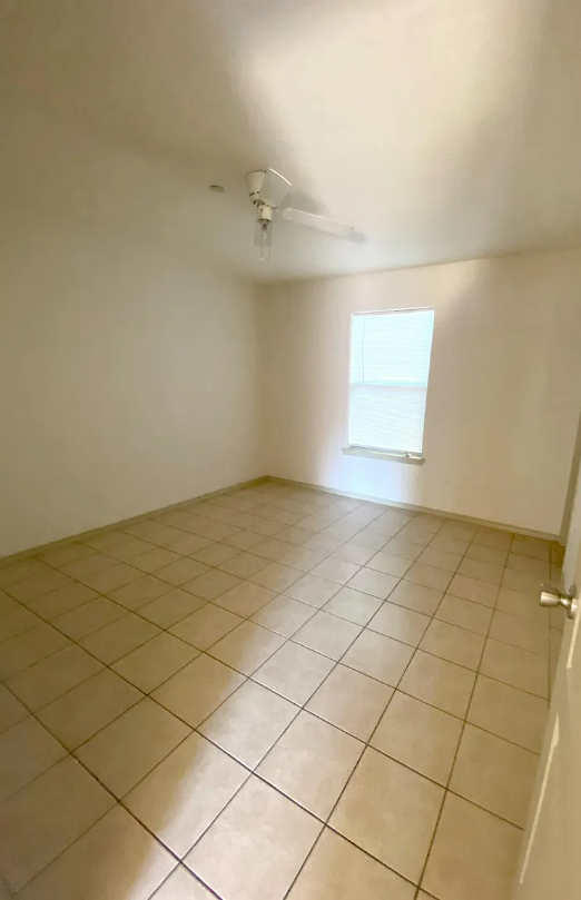 1610 E. Plum St - Photo 6 of 10