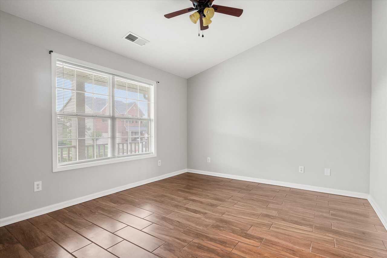 114 Grisham Dr #1 - Photo 4 of 21
