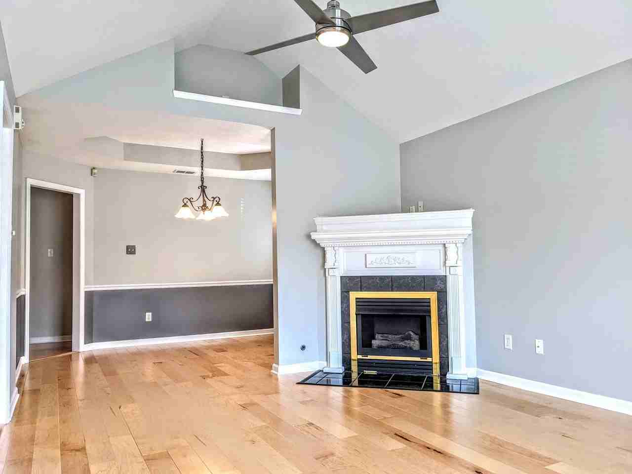 2045 Shoreline Dr #1 - Photo 2 of 15