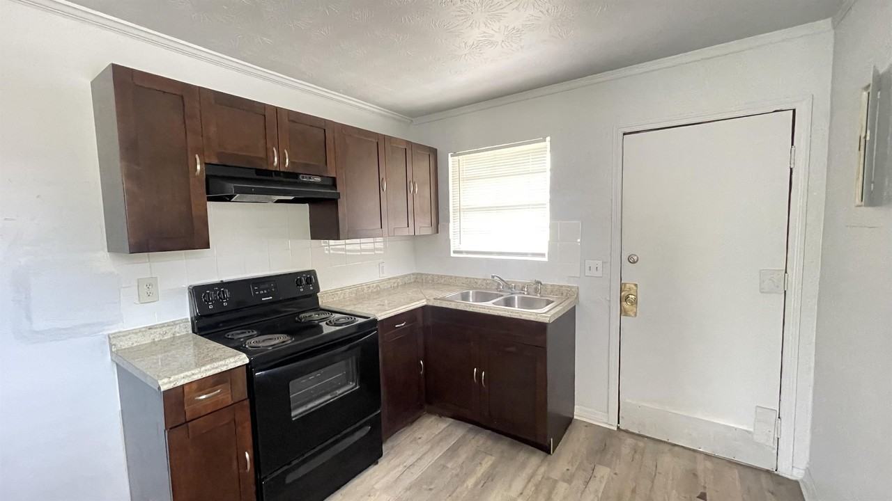 740 Ernona St #1 - Photo 2 of 7