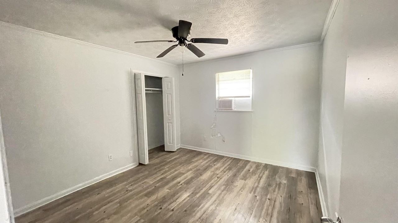 740 Ernona St #1 - Photo 4 of 7