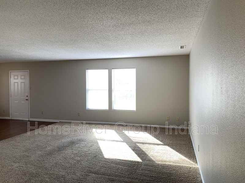 8133 S Firefly Dr - Photo 2 of 31