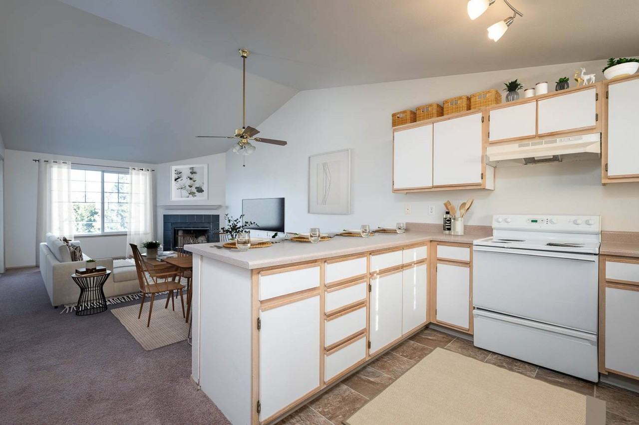 Courtyards at Fairview - Photo 3 of 21