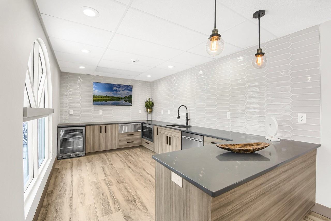 Vicksburg Village - Photo 3 of 25