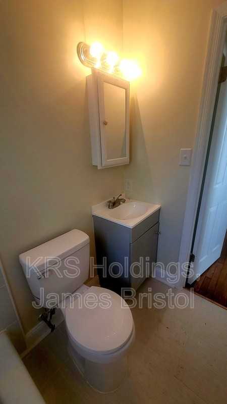 2698 Byron St - Photo 2 of 13