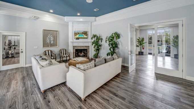 Brighton Park - Photo 5 of 21