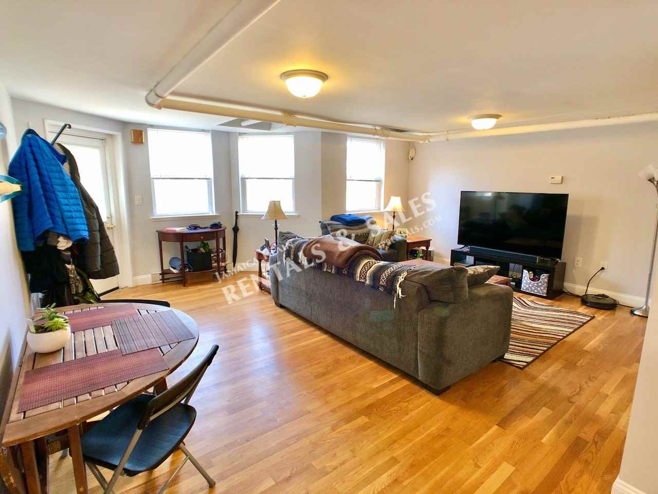 592 Centre St #1 - Photo 3 of 13