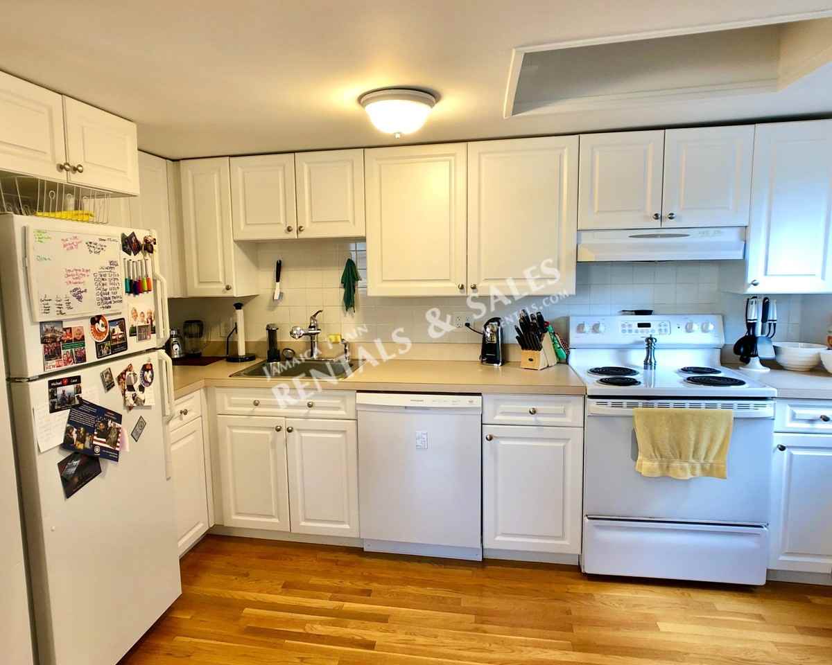 592 Centre St #1 - Photo 5 of 13