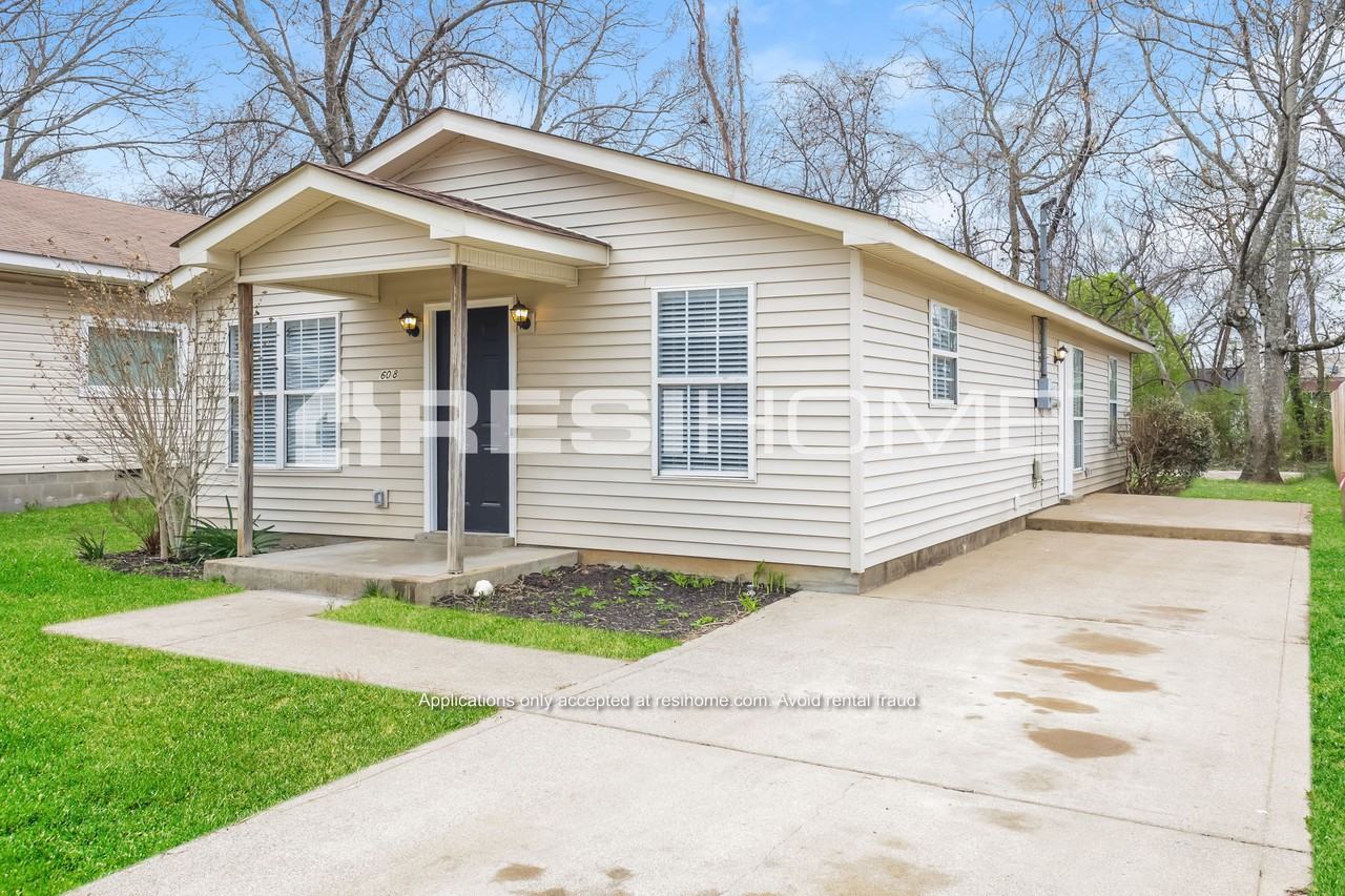 608 Sun Cir - Photo 3 of 18