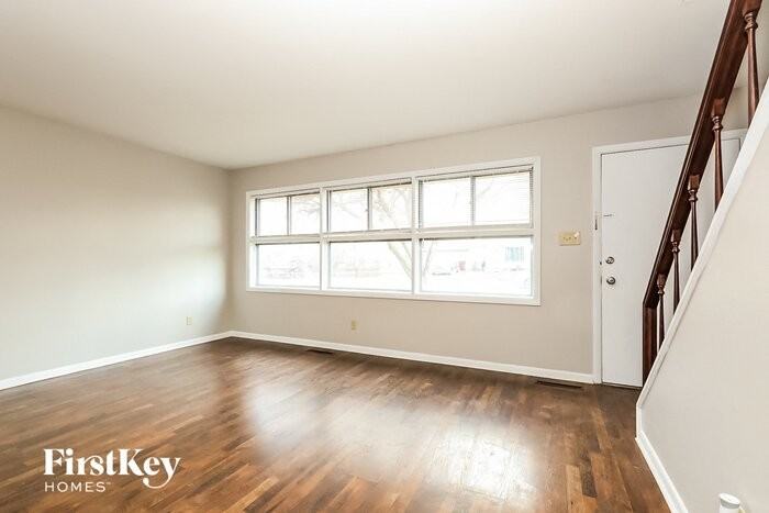 4101 Brookgrove Dr - Photo 3 of 14