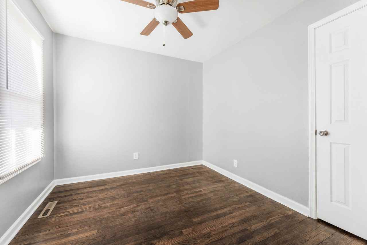 21704 Jefferson St #1 - Photo 7 of 10